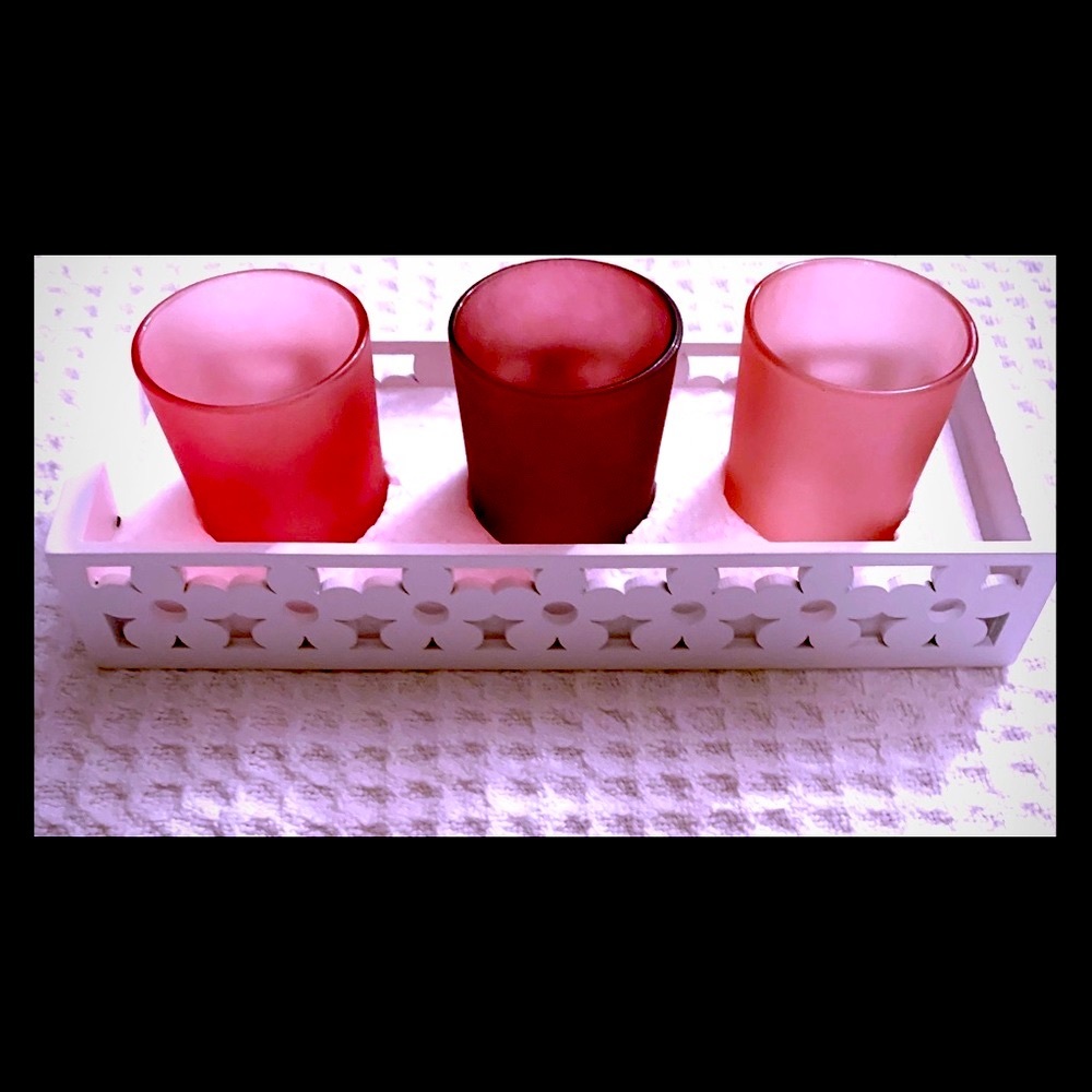 4 pc Candle Holder Set. 3 Cups and 1 Holder